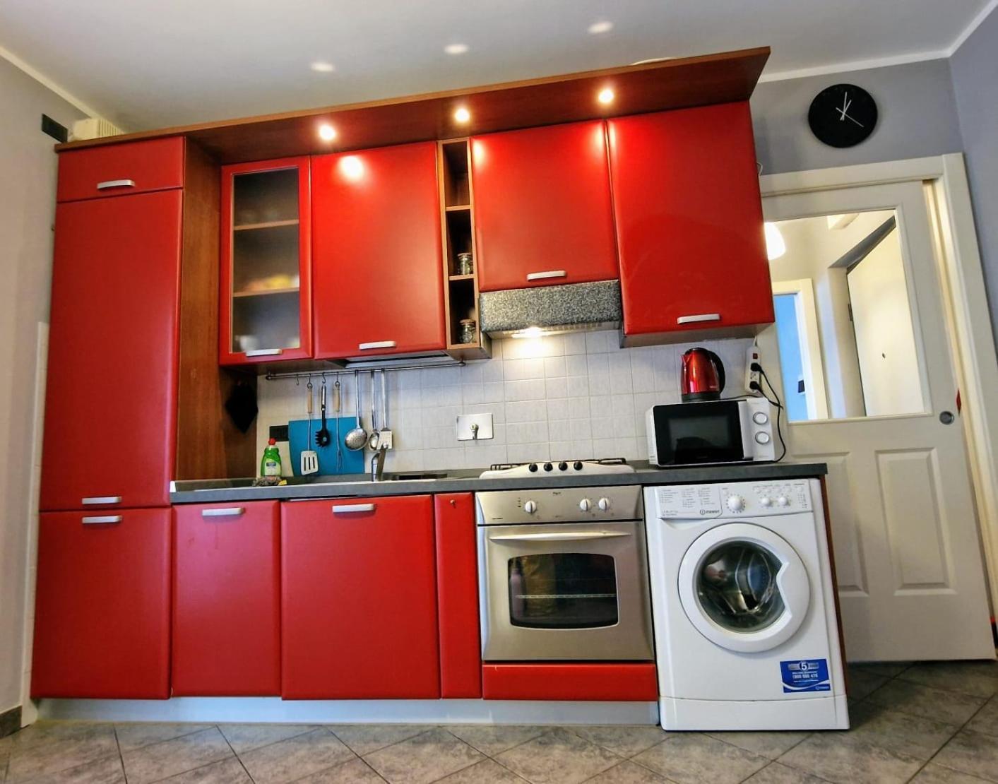 Myhouse Inn Fermata Paradiso - Affitti Brevi Italia 콜레뇨 외부 사진